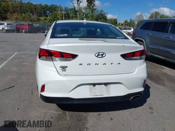 2018 Hyundai Sonata SE с VIN 5NPE24AF8JH645882, выставлен на аукционе IAAI как лот 43357927 с пробегом 93 648 миль миль и . История ставок и продаж доступна на DreamBid. Изображение 16.