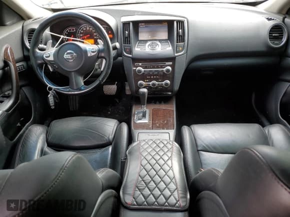 ✅ 2010 Nissan Maxima SV • VIN: 1N4AA5AP7AC848697 • Lot: 90630405. Listed on Copart with 218,989 mi. Free auction sales archive from the USA and detailed vehicle history report at DreamBid. Image 8.