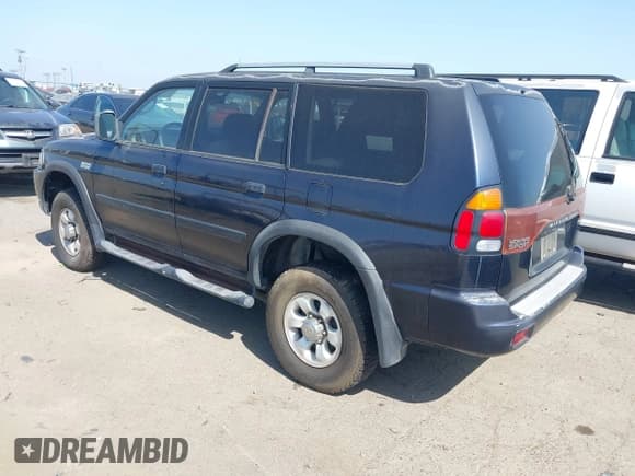 ✅ 2002 Mitsubishi Montero Sport ES • VIN: JA4LS21H72J064812 • Lot: 42395976. Wystawiony na IAAI z przebiegiem 131 436 mil. Bezpłatny archiwum sprzedaży aukcyjnych z USA i szczegółowy raport historii pojazdu na DreamBid. Zdjęcie 3.