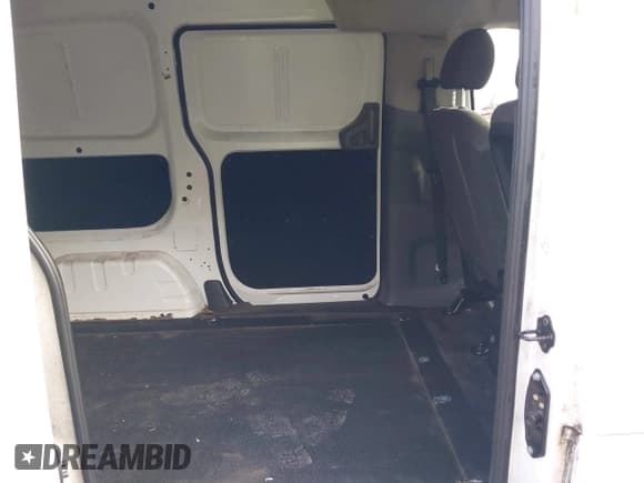 ✅ 2018 Nissan NV200 S • VIN: 3N6CM0KN3JK699397 • Lot: 40910685. Listed on IAAI with 116,115 mi. Free auction sales archive from the USA and detailed vehicle history report at DreamBid. Image 8.