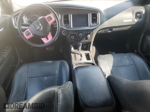 ✅ 2013 Dodge Charger RT Max • VIN: 2C3CDXDT4DH532419 • Lot: 68658575. Wystawiony na Copart z przebiegiem Nie podano. Bezpłatny archiwum sprzedaży aukcyjnych z USA i szczegółowy raport historii pojazdu na DreamBid. Zdjęcie 8.