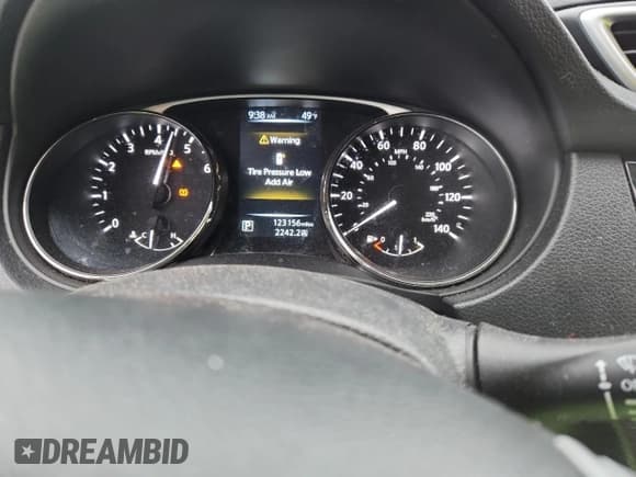 ✅ 2016 Nissan Rogue S • VIN: KNMAT2MT7GP631809 • Lot: 82756855. Wystawiony na Copart z przebiegiem 123 156 mil. Bezpłatny archiwum sprzedaży aukcyjnych z USA i szczegółowy raport historii pojazdu na DreamBid. Zdjęcie 9.