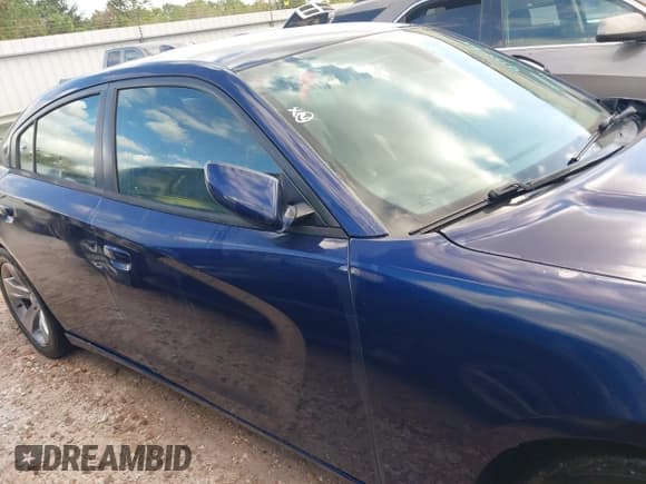 ✅ 2015 Dodge Charger SXT • VIN: 2C3CDXHG3FH878655 • Lot: 43553155. Listed on IAAI with 128,649 mi. Free auction sales archive from the USA and detailed vehicle history report at DreamBid. Image 13.