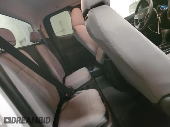 ✅ 2020 Chevrolet Colorado 2WD Work Truck • VIN: 1GCHSBEA3L1179353 • Lot: 82758845. Wystawiony na Copart z przebiegiem 112 113 mil. Bezpłatny archiwum sprzedaży aukcyjnych z USA i szczegółowy raport historii pojazdu na DreamBid. Zdjęcie 10.