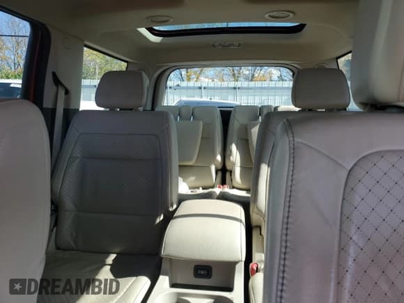 ✅ 2011 Ford Flex Limited • VIN: 2FMGK5DC0BBD16019 • Lot: 87378005. Wystawiony na Copart z przebiegiem 175 339 mil. Bezpłatny archiwum sprzedaży aukcyjnych z USA i szczegółowy raport historii pojazdu na DreamBid. Zdjęcie 10.