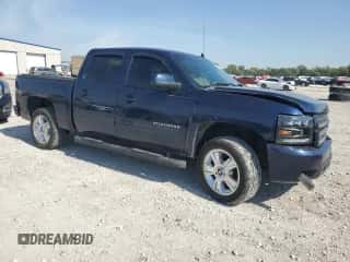 2012 Chevrolet Silverado 1500 LTZ z VIN 3GCPCTE01CG258981, wystawiony jako Copart lot #84827515 z przebiegiem 156 393 mil mil oraz Szkoda całkowita • Salvage title. Historia ofert i sprzedaży dostępna na DreamBid. Obrazek 4.