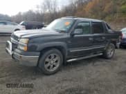 ✅ 2005 Chevrolet Avalanche Z71 • VIN: 3GNEK12Z95G235170 • Lot: 90587725. Listed on Copart with 201,040 mi. Free auction sales archive from the USA and detailed vehicle history report at DreamBid. Image 1.