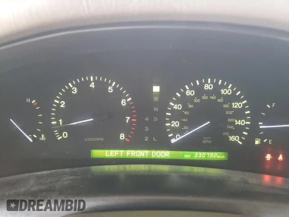 ✅ 1998 Lexus LS 400 • VIN: JT8BH28F8W0100568 • Lot: 90435565. Listed on Copart with 330,792 mi. Free auction sales archive from the USA and detailed vehicle history report at DreamBid. Image 9.