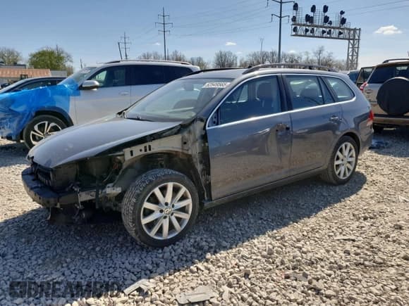 ✅ 2014 Volkswagen Jetta TDI • VIN: 3VWML7AJ3EM616673 • Lot: 52549565. Listed on Copart with 106,795 mi. Free auction sales archive from the USA and detailed vehicle history report at DreamBid. Image 1.