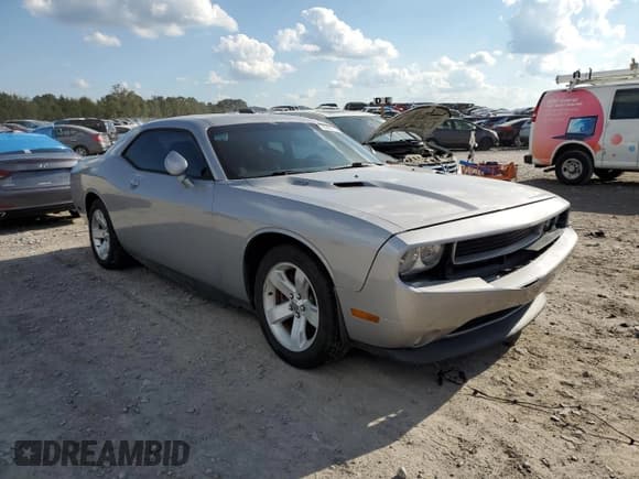 ✅ 2014 Dodge Challenger R/T 100th Anniversary Appearance • VIN: 2C3CDYBT9EH214399 • Lot: 74343754. Wystawiony na Copart z przebiegiem 165 202 mil. Bezpłatny archiwum sprzedaży aukcyjnych z USA i szczegółowy raport historii pojazdu na DreamBid. Zdjęcie 4.