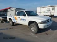 ✅ 2000 Dodge Dakota Sport • VIN: 1B7GG22N3YS765590 • Лот: 43192807. Опубликован ранее на IAAI с пробегом 113 245 миль. Бесплатный доступ к архиву аукционных продаж из США и подробный отчёт об истории автомобиля на DreamBid. Изображение 1.