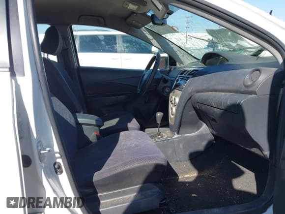 ✅ 2008 Toyota Yaris • VIN: JTDBT923181259372 • Lot: 43582925. Listed on IAAI with Not provided. Free auction sales archive from the USA and detailed vehicle history report at DreamBid. Image 5.