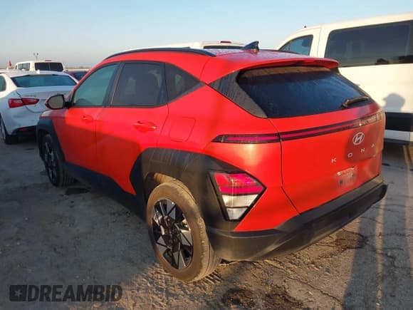 ✅ 2025 Hyundai Kona SEL • VIN: KM8HB3AB1SU192146 • Лот: 43649809. Опубликован ранее на IAAI с пробегом 25 003 миль. Бесплатный доступ к архиву аукционных продаж из США и подробный отчёт об истории автомобиля на DreamBid. Изображение 3.