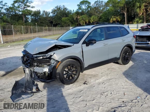 ✅ 2026 Honda CR-V Sport • VIN: 7FARS5H53TE004505 • Лот: 86786325. Опубликован ранее на Copart с пробегом 2 609 миль. Бесплатный доступ к архиву аукционных продаж из США и подробный отчёт об истории автомобиля на DreamBid. Изображение 1.