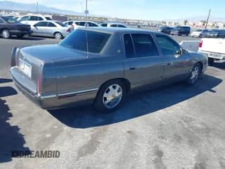 ✅ 1998 Cadillac d'Elegance • VIN: 1G6KE54Y7WU783104 • Lot: 41664318. Wystawiony na IAAI z przebiegiem Nie podano. Bezpłatny archiwum sprzedaży aukcyjnych z USA i szczegółowy raport historii pojazdu na DreamBid. Zdjęcie 4.