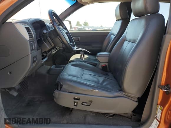 ✅ 2005 Chevrolet Colorado 1SC LS Z85 • VIN: 1GCDT136658154929 • Лот: 60530065. Опубликован ранее на Copart с пробегом 192 419 миль. Бесплатный доступ к архиву аукционных продаж из США и подробный отчёт об истории автомобиля на DreamBid. Изображение 7.