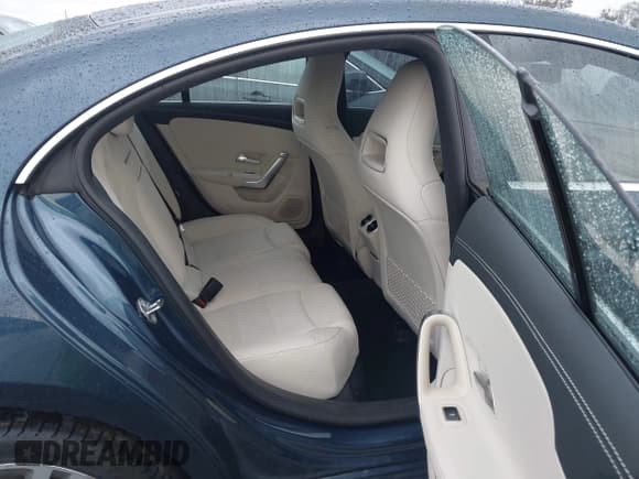 ✅ 2020 Mercedes-Benz CLA 250 • VIN: WDD5J4GB0LN043994 • Lot: 43666996. Listed on IAAI with 39,806 mi. Free auction sales archive from the USA and detailed vehicle history report at DreamBid. Image 8.