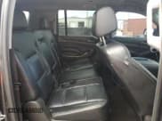 ✅ 2017 Chevrolet Suburban LS • VIN: 1GNSCGKC3HR397881 • Lot: 70394674. Wystawiony na Copart z przebiegiem 122 853 mil. Bezpłatny archiwum sprzedaży aukcyjnych z USA i szczegółowy raport historii pojazdu na DreamBid. Zdjęcie 11.