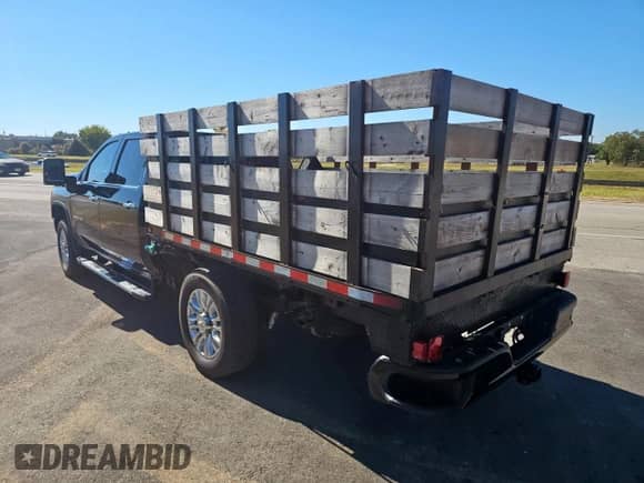 2022 Chevrolet Silverado 2500HD High Country with VIN 2GC4YREY4N1213347, listed as a Copart auction lot 91436565 with 63,180 mi miles and Clean title. Bid and sale history available at DreamBid. Image 3.