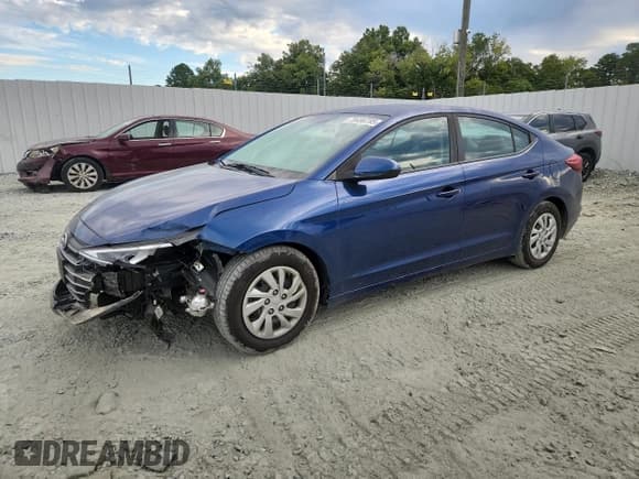 ✅ 2019 Hyundai Elantra SE • VIN: 5NPD74LF0KH453318 • Lot: 70496785. Listed on Copart with 81,296 mi. Free auction sales archive from the USA and detailed vehicle history report at DreamBid. Image 1.