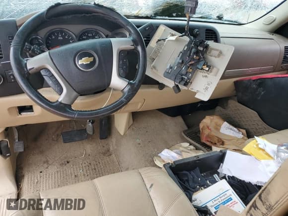 ✅ 2014 Chevrolet Silverado 2500HD LT • VIN: 1GC1KXCG2EF140829 • Лот: 54219795. Опубликован ранее на Copart с пробегом Не указан. Бесплатный доступ к архиву аукционных продаж из США и подробный отчёт об истории автомобиля на DreamBid. Изображение 8.