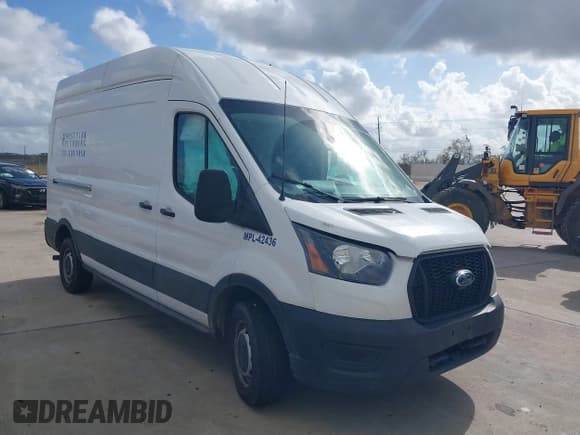 ✅ 2022 Ford Transit Cargo • VIN: 1FTBR1X82NKA82440 • Лот: 41095221. Опубликован ранее на IAAI с пробегом 80 262 миль. Бесплатный доступ к архиву аукционных продаж из США и подробный отчёт об истории автомобиля на DreamBid. Изображение 1.