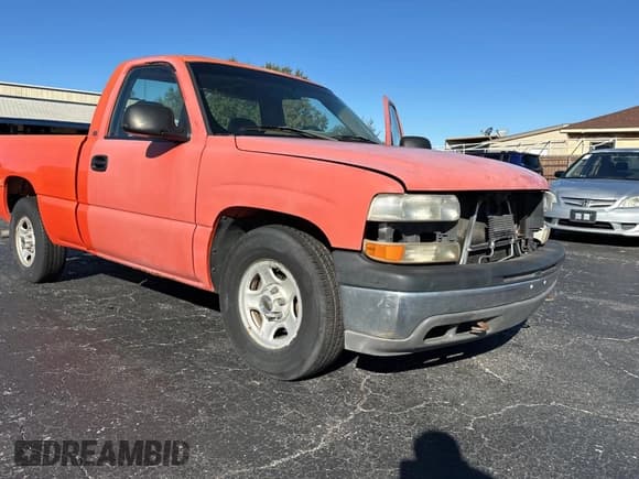 ✅ 2000 Chevrolet Silverado 1500 • VIN: 1GCEC14W1YZ262926 • Лот: 80363614. Опубликован ранее на Copart с пробегом 218 522 миль. Бесплатный доступ к архиву аукционных продаж из США и подробный отчёт об истории автомобиля на DreamBid. Изображение 1.