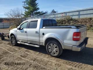 ✅ 2006 Lincoln Mark LT • VIN: 5LTPW18596FJ16335 • Lot: 91349875. Wystawiony na Copart z przebiegiem 222 570 mil. Bezpłatny archiwum sprzedaży aukcyjnych z USA i szczegółowy raport historii pojazdu na DreamBid. Zdjęcie 2.