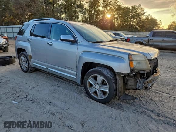 ✅ 2013 GMC Terrain Denali • VIN: 2GKALYEK0D6119821 • Lot: 94356005. Wystawiony na Copart z przebiegiem 162 758 mil. Bezpłatny archiwum sprzedaży aukcyjnych z USA i szczegółowy raport historii pojazdu na DreamBid. Zdjęcie 4.