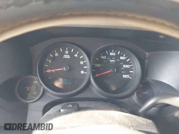 2010 Chevrolet Silverado 1500 Work Truck z VIN 1GCPCPEA1AZ215626, wystawiony jako IAAI lot #43373577 z przebiegiem 286 892 mil mil oraz . Historia ofert i sprzedaży dostępna na DreamBid. Obrazek 7.