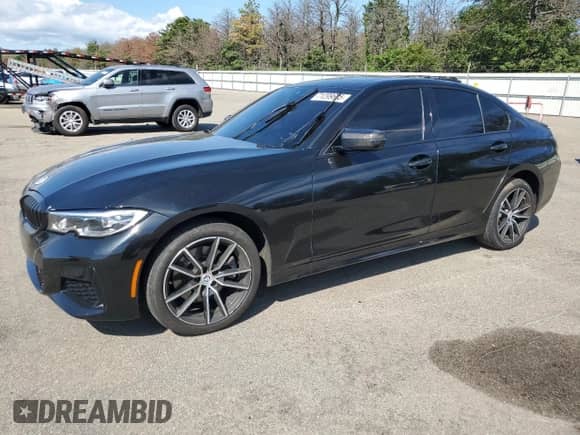 2022 BMW 3 Series 330i xDrive z VIN 3MW5R7J05N8C70306, wystawiony jako Copart lot #71299635 z przebiegiem 42 128 mil mil oraz Szkoda całkowita • Salvage title. Historia ofert i sprzedaży dostępna na DreamBid. Obrazek 1.