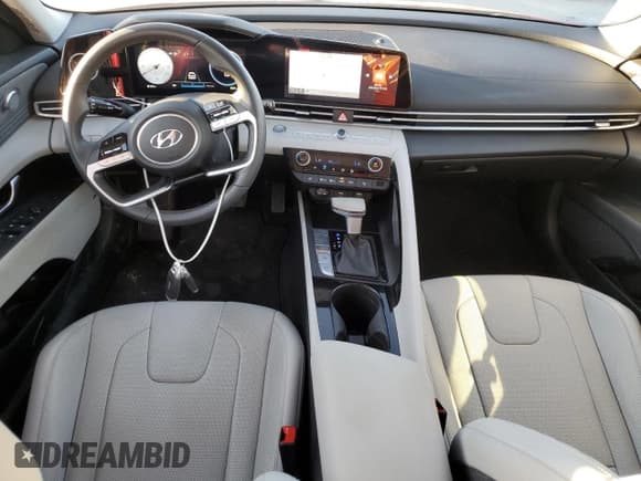 ✅ 2023 Hyundai Elantra Limited • VIN: KMHLP4AG9PU588930 • Лот: 92246255. Опубликован ранее на Copart с пробегом 8 855 миль. Бесплатный доступ к архиву аукционных продаж из США и подробный отчёт об истории автомобиля на DreamBid. Изображение 8.