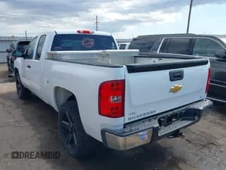 ✅ 2013 Chevrolet Silverado 1500 LT • VIN: 1GCRCSEA1DZ213164 • Lot: 42635034. Wystawiony na IAAI z przebiegiem 91 024 mil. Bezpłatny archiwum sprzedaży aukcyjnych z USA i szczegółowy raport historii pojazdu na DreamBid. Zdjęcie 3.