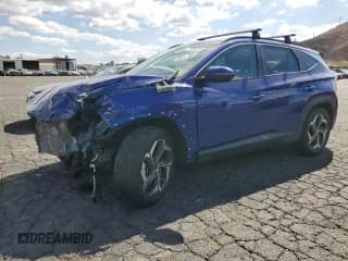 ✅ 2022 Hyundai Tucson SEL • VIN: 5NMJC3AE0NH133971 • Lot: 71680134. Wystawiony na Copart z przebiegiem 61 750 mil. Bezpłatny archiwum sprzedaży aukcyjnych z USA i szczegółowy raport historii pojazdu na DreamBid. Zdjęcie 1.