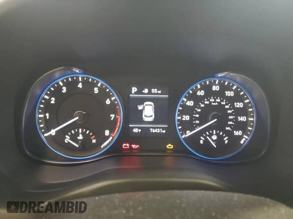 2018 Hyundai Kona SE z VIN KM8K1CAAXJU150086, wystawiony jako Copart lot #44582303 z przebiegiem 76 431 mil mil oraz . Historia ofert i sprzedaży dostępna na DreamBid. Obrazek 9.