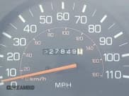 ✅ 1987 Toyota Pickup • VIN: JT4RN63R6H5026476 • Lot: 42759758. Wystawiony na IAAI z przebiegiem 227 849 mil. Bezpłatny archiwum sprzedaży aukcyjnych z USA i szczegółowy raport historii pojazdu na DreamBid. Zdjęcie 15.