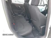 ✅ 2021 Jeep Renegade Latitude • VIN: ZACNJCBB5MPN14409 • Lot: 42445468. Listed on IAAI with 26,318 mi. Free auction sales archive from the USA and detailed vehicle history report at DreamBid. Image 8.