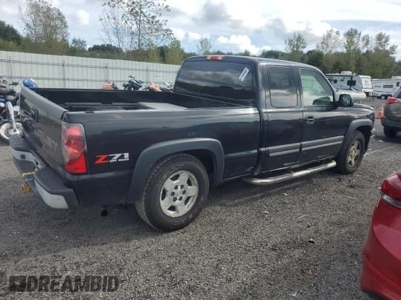 ✅ 2005 Chevrolet Silverado 1500 Z71 • VIN: 2GCEK19BX51287742 • Лот: 74418884. Опубликован ранее на Copart с пробегом 110 033 миль. Бесплатный доступ к архиву аукционных продаж из США и подробный отчёт об истории автомобиля на DreamBid. Изображение 3.
