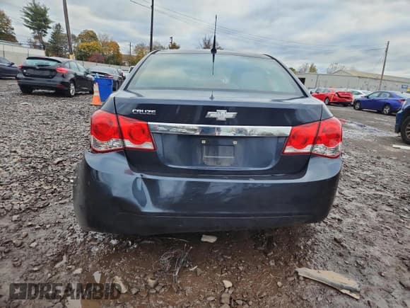 ✅ 2014 Chevrolet Cruze LS • VIN: 1G1PA5SGXE7365036 • Лот: 90724755. Опубликован ранее на Copart с пробегом 144 326 миль. Бесплатный доступ к архиву аукционных продаж из США и подробный отчёт об истории автомобиля на DreamBid. Изображение 6.