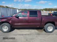 ✅ 2005 Dodge Dakota ST • VIN: 1D7HE28N65S314141 • Lot: 43511196. Wystawiony na IAAI z przebiegiem 182 162 mil. Bezpłatny archiwum sprzedaży aukcyjnych z USA i szczegółowy raport historii pojazdu na DreamBid. Zdjęcie 14.