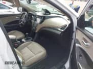 ✅ 2017 Hyundai Santa Fe 2.4L • VIN: 5NMZU3LB3HH034679 • Лот: 43585420. Опубликован ранее на IAAI с пробегом 98 763 миль. Бесплатный доступ к архиву аукционных продаж из США и подробный отчёт об истории автомобиля на DreamBid. Изображение 5.