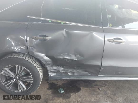 ✅ 2017 Acura MDX • VIN: 5J8YD4H32HL001921 • Lot: 42033341. Listed on IAAI with 141,727 mi. Free auction sales archive from the USA and detailed vehicle history report at DreamBid. Image 6.