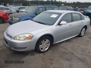 2013 Chevrolet Impala LT z VIN 2G1WG5E37D1232331, wystawiony jako IAAI lot #43570698 z przebiegiem 151 694 mil mil oraz . Historia ofert i sprzedaży dostępna na DreamBid. Obrazek 2.