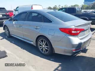 2017 Hyundai Sonata Sport с VIN 5NPE34AB4HH511150, выставлен на аукционе IAAI как лот 42934832 с пробегом 118 346 миль миль и . История ставок и продаж доступна на DreamBid. Изображение 3.