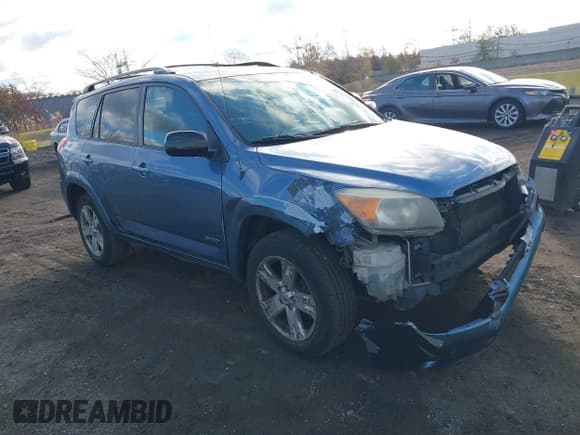 ✅ 2007 Toyota RAV4 Sport • VIN: JTMZD32V775043642 • Лот: 43665105. Опубликован ранее на IAAI с пробегом 181 376 миль. Бесплатный доступ к архиву аукционных продаж из США и подробный отчёт об истории автомобиля на DreamBid. Изображение 1.