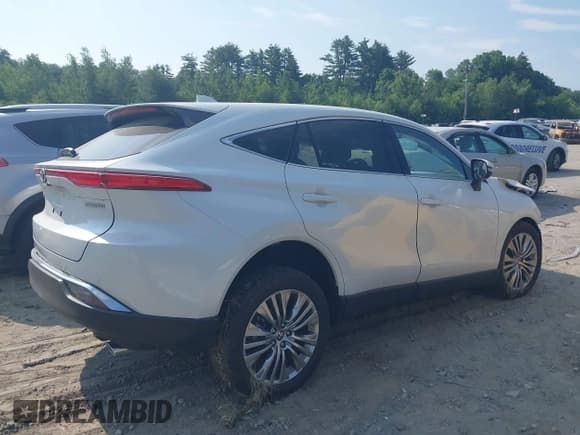 ✅ 2024 Toyota Venza LE • VIN: JTEAAAAHXRJ153581 • Лот: 39686078. Опубликован ранее на IAAI с пробегом 3 795 миль. Бесплатный доступ к архиву аукционных продаж из США и подробный отчёт об истории автомобиля на DreamBid. Изображение 14.