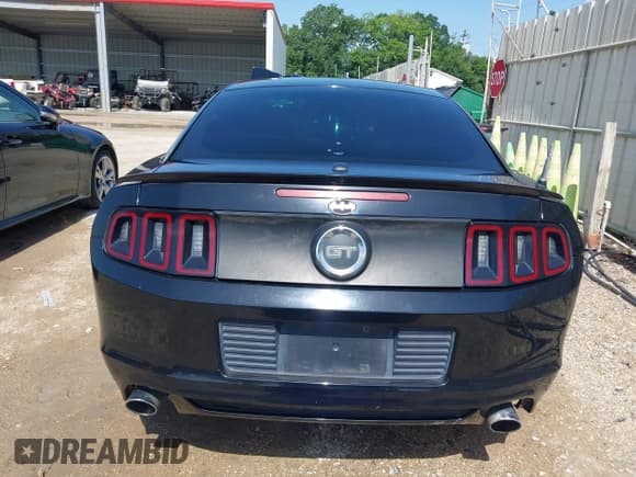 ✅ 2014 Ford Mustang GT • VIN: 1ZVBP8CF6E5200777 • Лот: 42516977. Опубликован ранее на IAAI с пробегом Не указан. Бесплатный доступ к архиву аукционных продаж из США и подробный отчёт об истории автомобиля на DreamBid. Изображение 16.