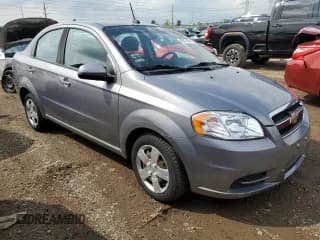 ✅ 2011 Chevrolet Aveo 1LT • VIN: KL1TD5DE9BB180632 • Lot: 69377065. Wystawiony na Copart z przebiegiem Nie podano. Bezpłatny archiwum sprzedaży aukcyjnych z USA i szczegółowy raport historii pojazdu na DreamBid. Zdjęcie 4.