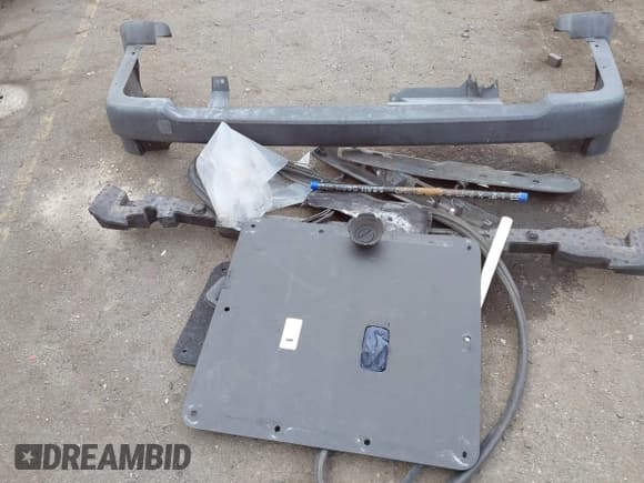 ✅ 2015 Nissan NV200 S • VIN: 3N6CM0KN2FK704855 • Lot: 43686975. Listed on IAAI with 160,332 mi. Free auction sales archive from the USA and detailed vehicle history report at DreamBid. Image 12.