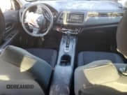 ✅ 2021 Honda HR-V EX • VIN: 3CZRU6H59MM745499 • Lot: 82124285. Wystawiony na Copart z przebiegiem 17 501 mil. Bezpłatny archiwum sprzedaży aukcyjnych z USA i szczegółowy raport historii pojazdu na DreamBid. Zdjęcie 8.